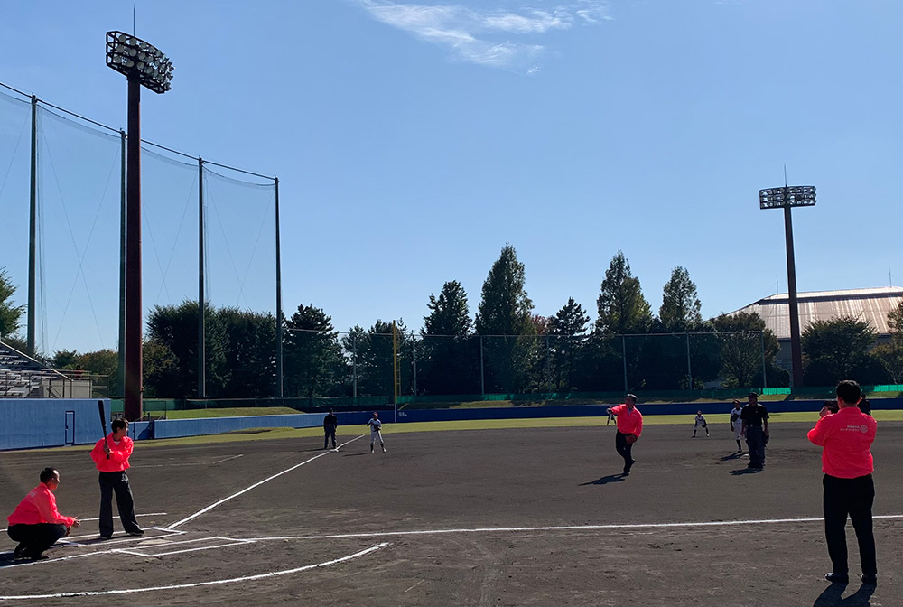 伊勢崎中央ロータリークラブ杯伊勢崎学童野球大会決勝戦に担当委員として始球式と表彰式に参加しました。